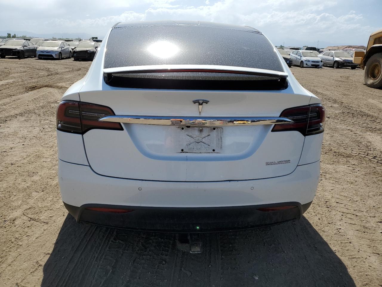 2020 Tesla Model X VIN: 5YJXCBE43LF279401 Lot: 59717394