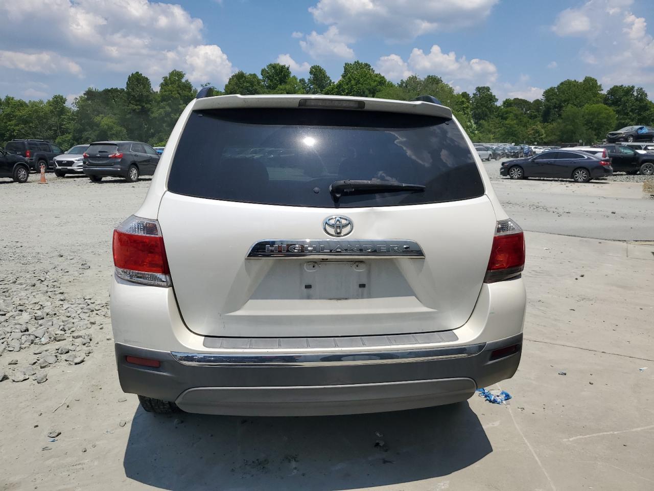 2011 Toyota Highlander Base VIN: 5TDZK3EH2BS028030 Lot: 60533664