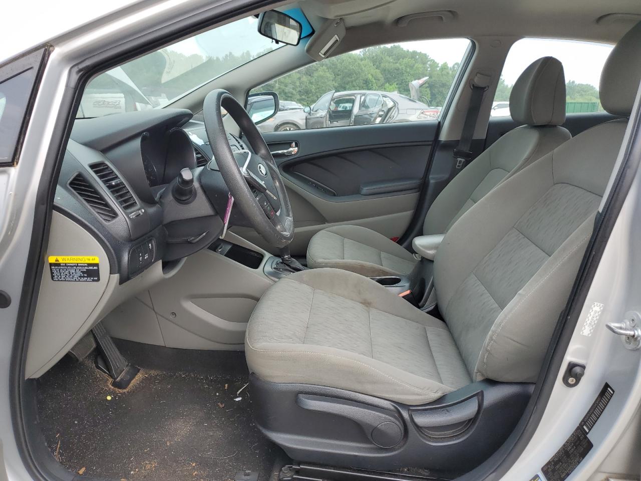 2016 Kia Forte - Image 7