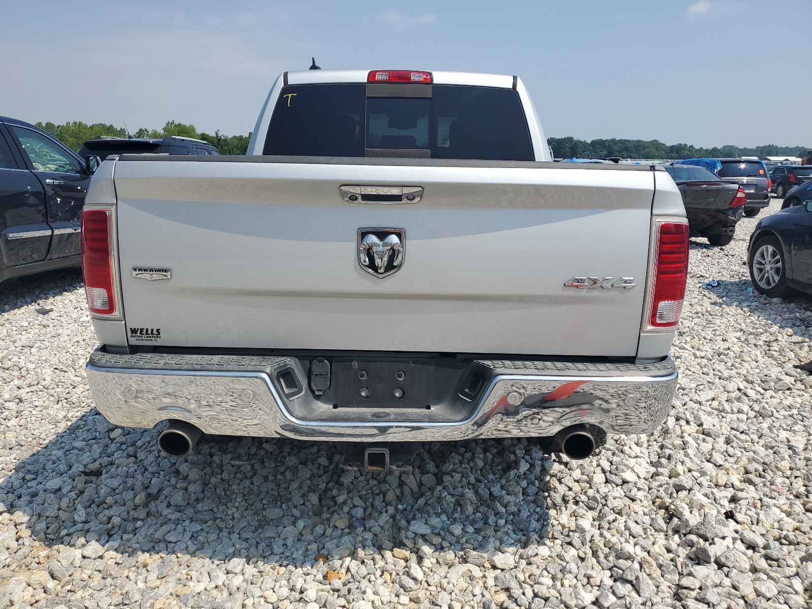 1C6RR7NT8FS607048 2015 Ram 1500 Laramie