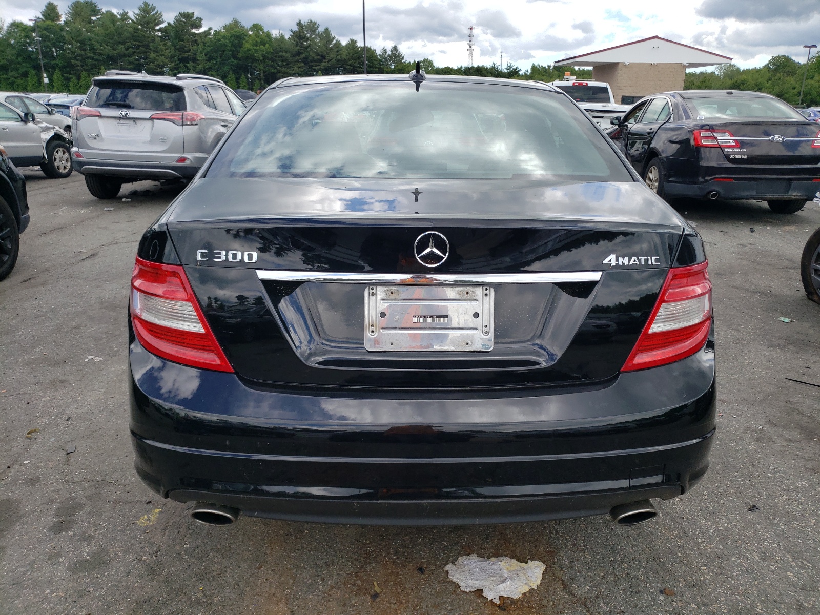 WDDGF8BB1BF647555 2011 Mercedes-Benz C 300 4Matic