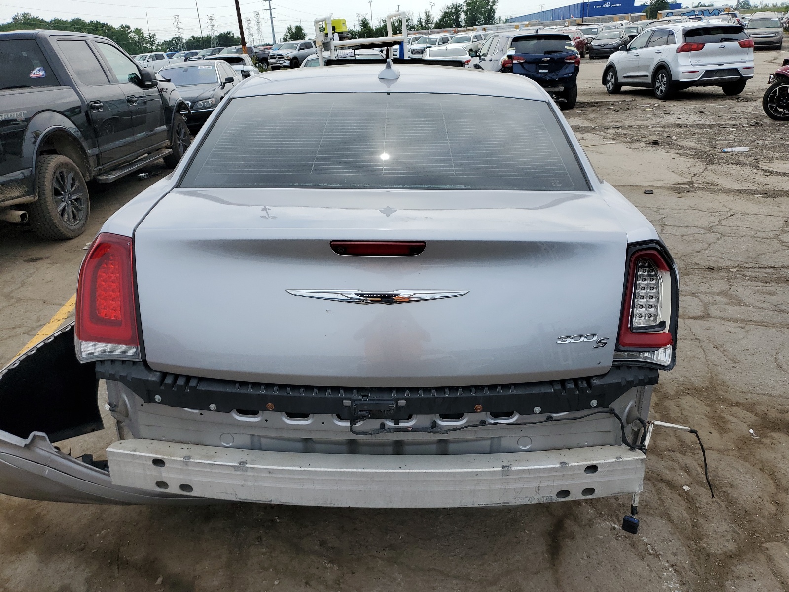 2C3CCABG6FH807765 2015 Chrysler 300 S