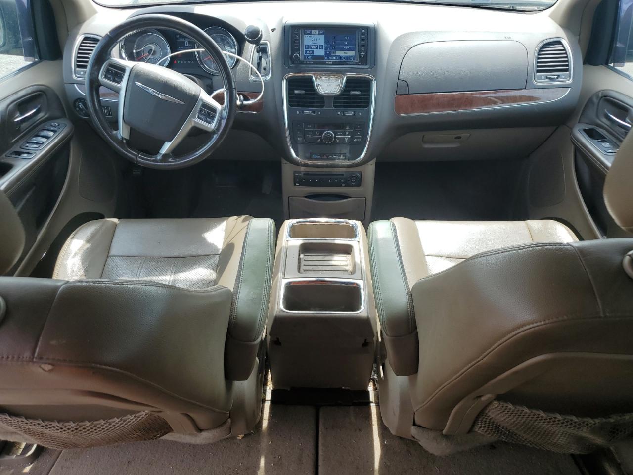 2011 Chrysler Town & Country Touring L VIN: 2A4RR8DG4BR775276 Lot: 59370874