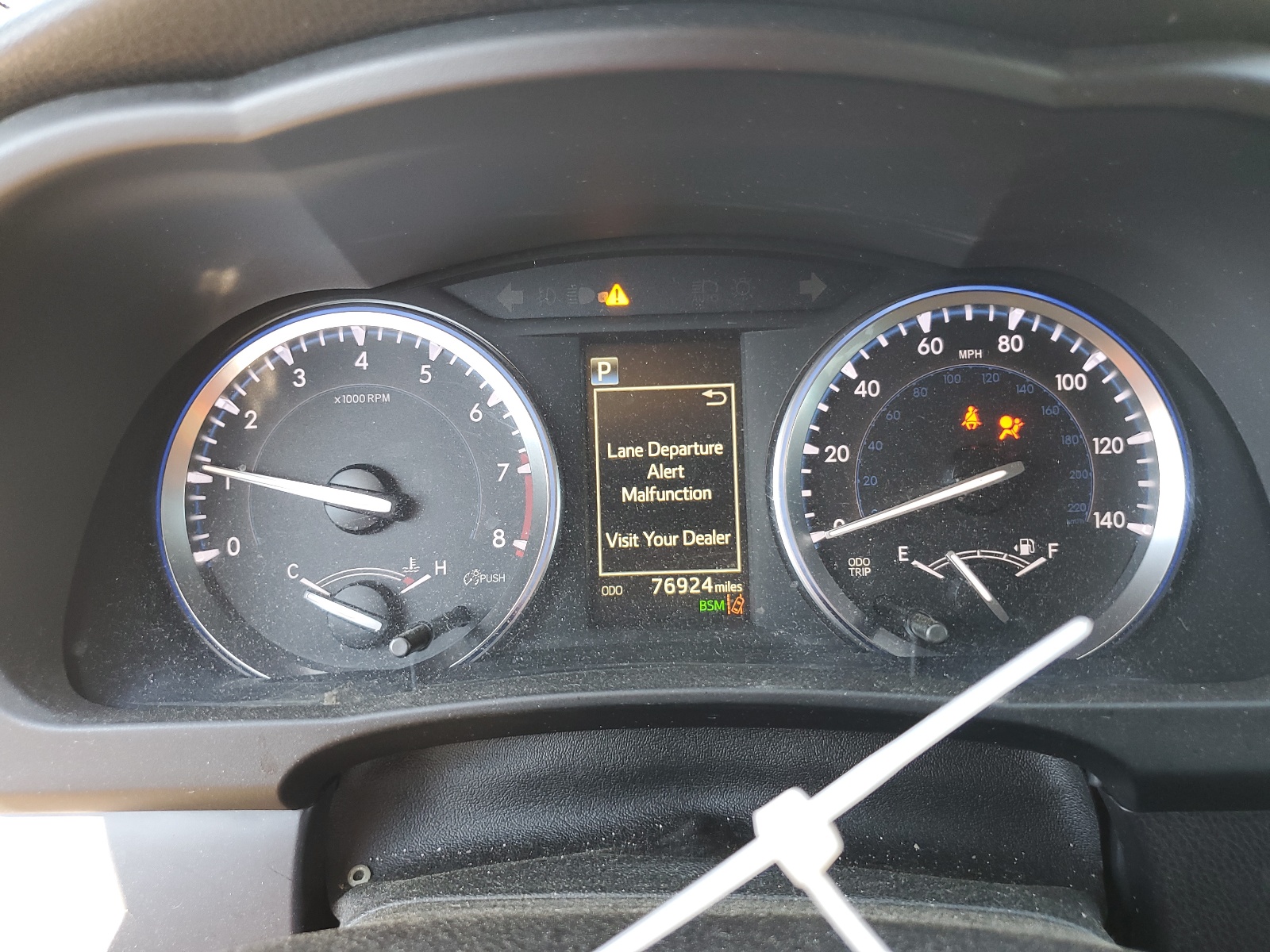 5TDJZRFHXHS357044 2017 Toyota Highlander Se