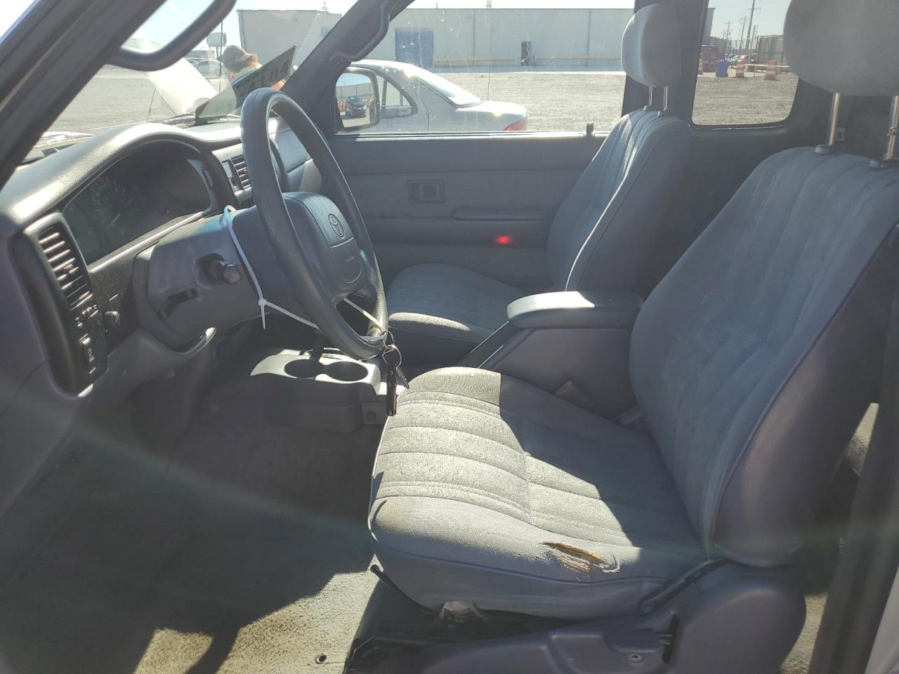 2000 Toyota Tacoma Xtracab Prerunner VIN: 4TASM92N2YZ592109 Lot: 57952944