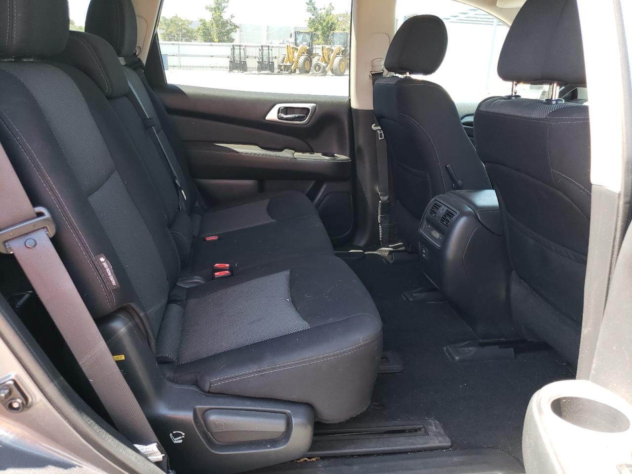 2018 Nissan Pathfinder S VIN: 5N1DR2MN6JC618668 Lot: 59488404