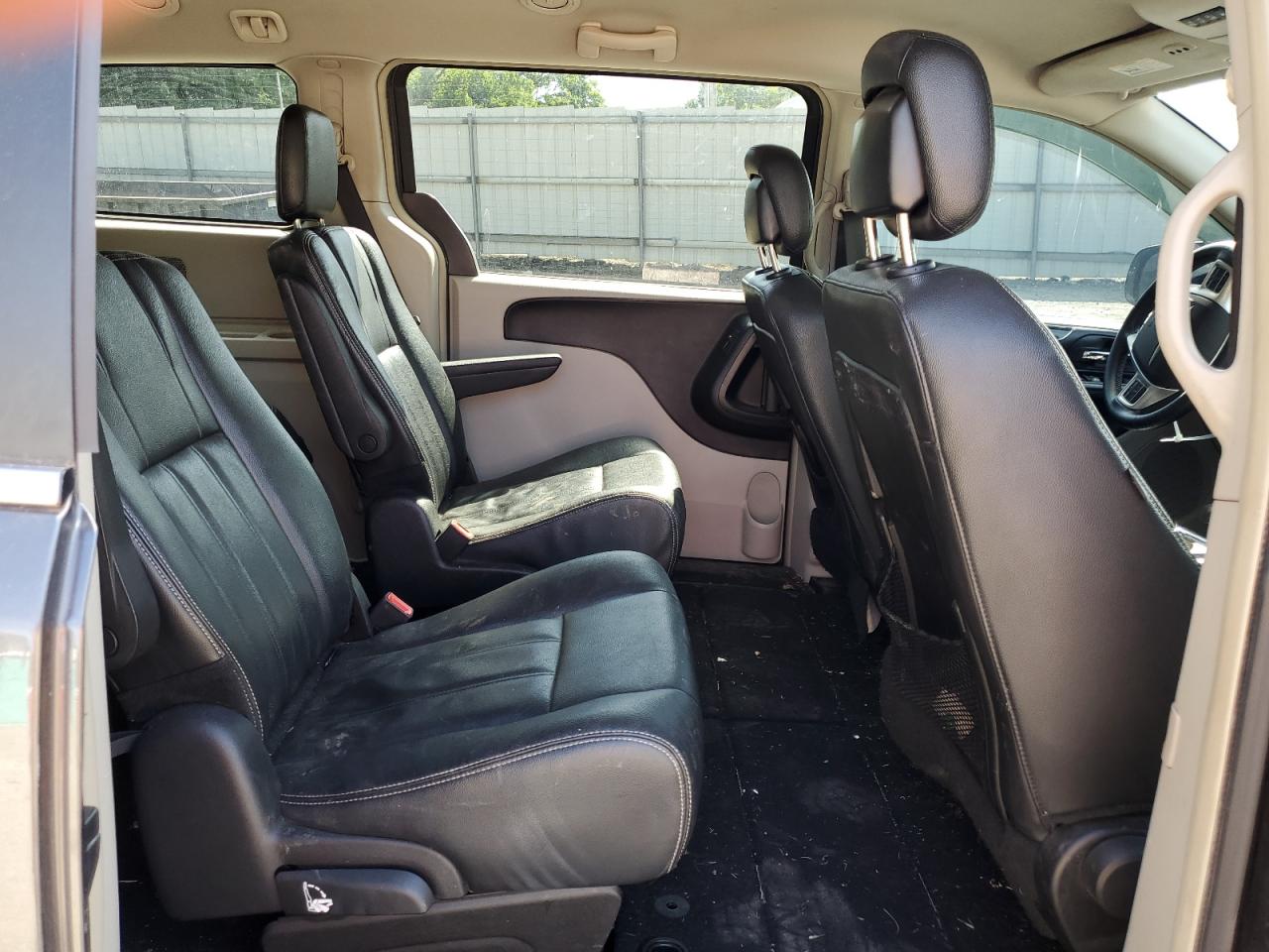 2016 Chrysler Town & Country Touring VIN: 2C4RC1BG3GR104027 Lot: 58194894