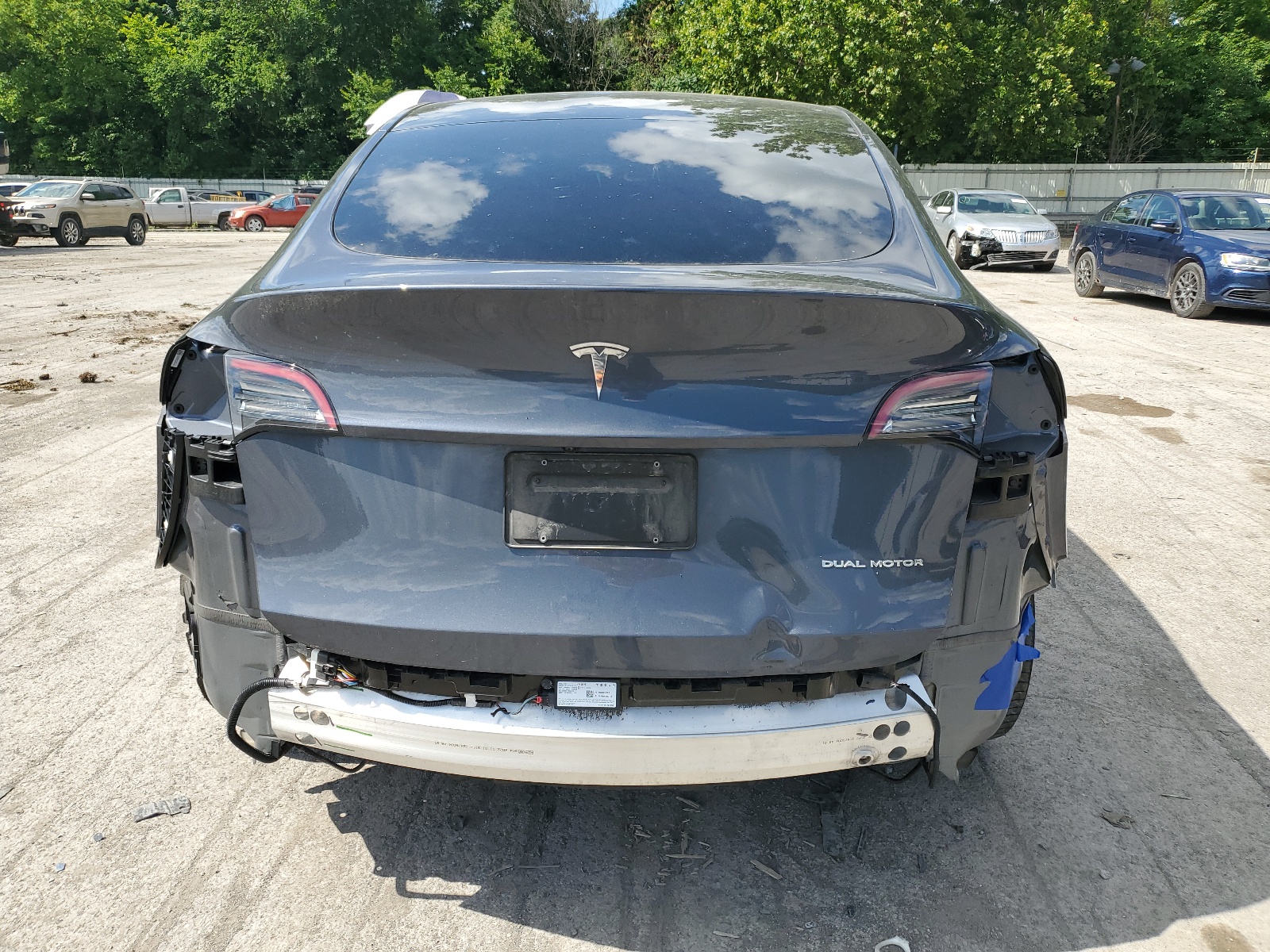 7SAYGDEE2NA009768 2022 Tesla Model Y