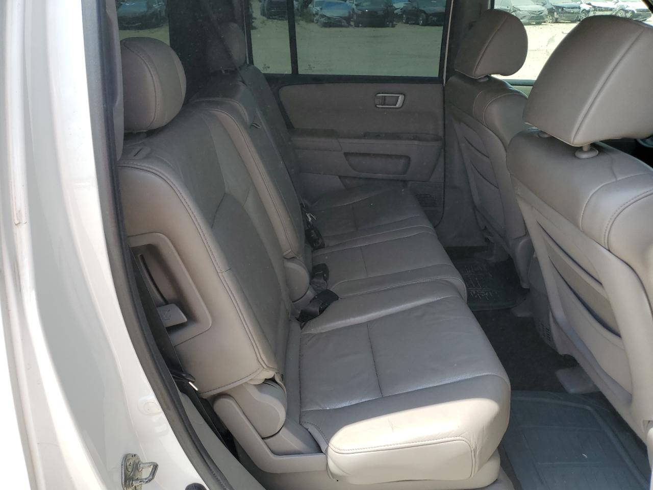 2010 Honda Pilot Exl VIN: 5FNYF3H56AB011249 Lot: 61018104