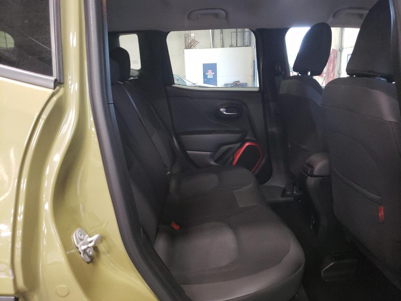 2015 Jeep Renegade Trailhawk VIN: ZACCJBCT2FPB87692 Lot: 60800934