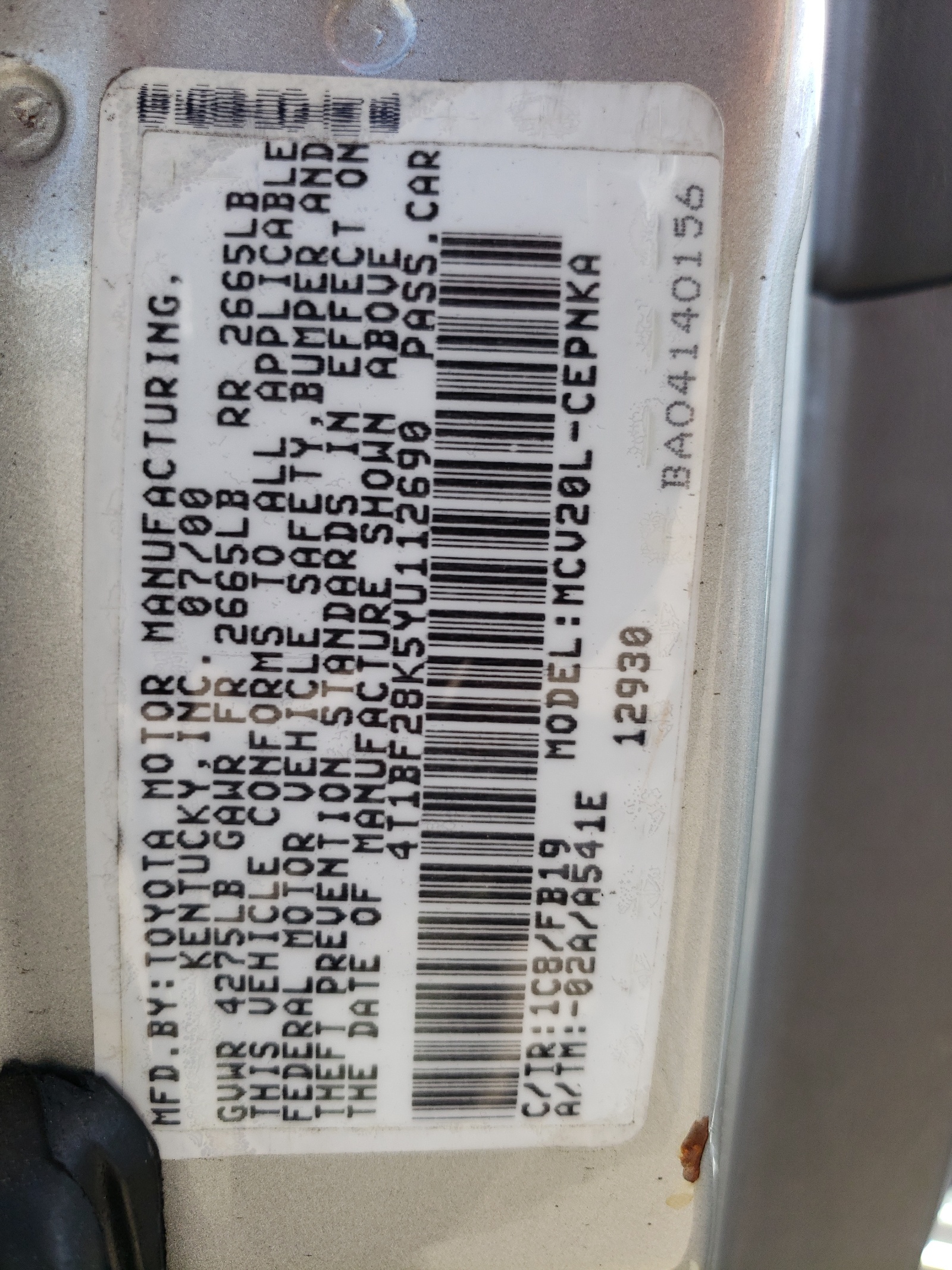 4T1BF28K5YU112690 2000 Toyota Camry Le