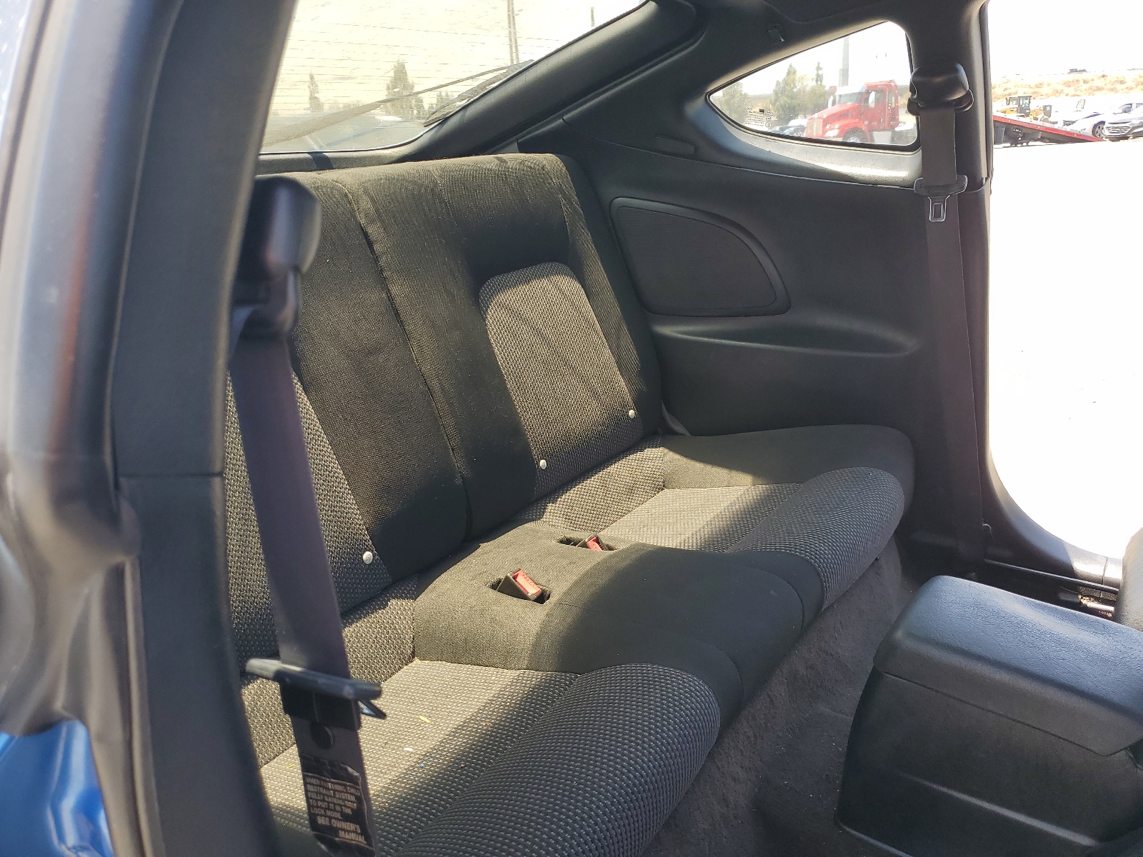 KMHHM65DX4U136457 2004 Hyundai Tiburon