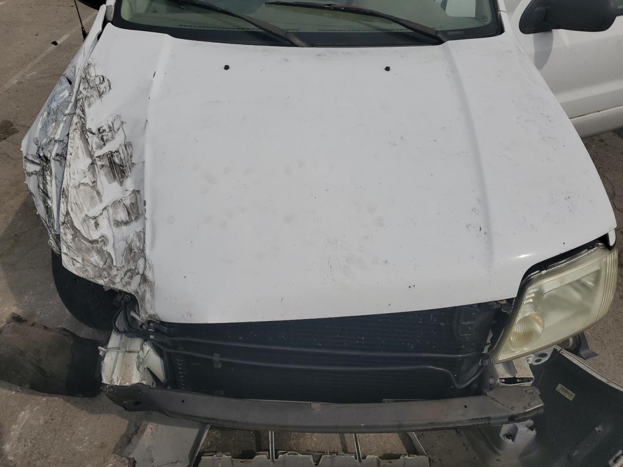 2005 Mercury Mariner - Image 13