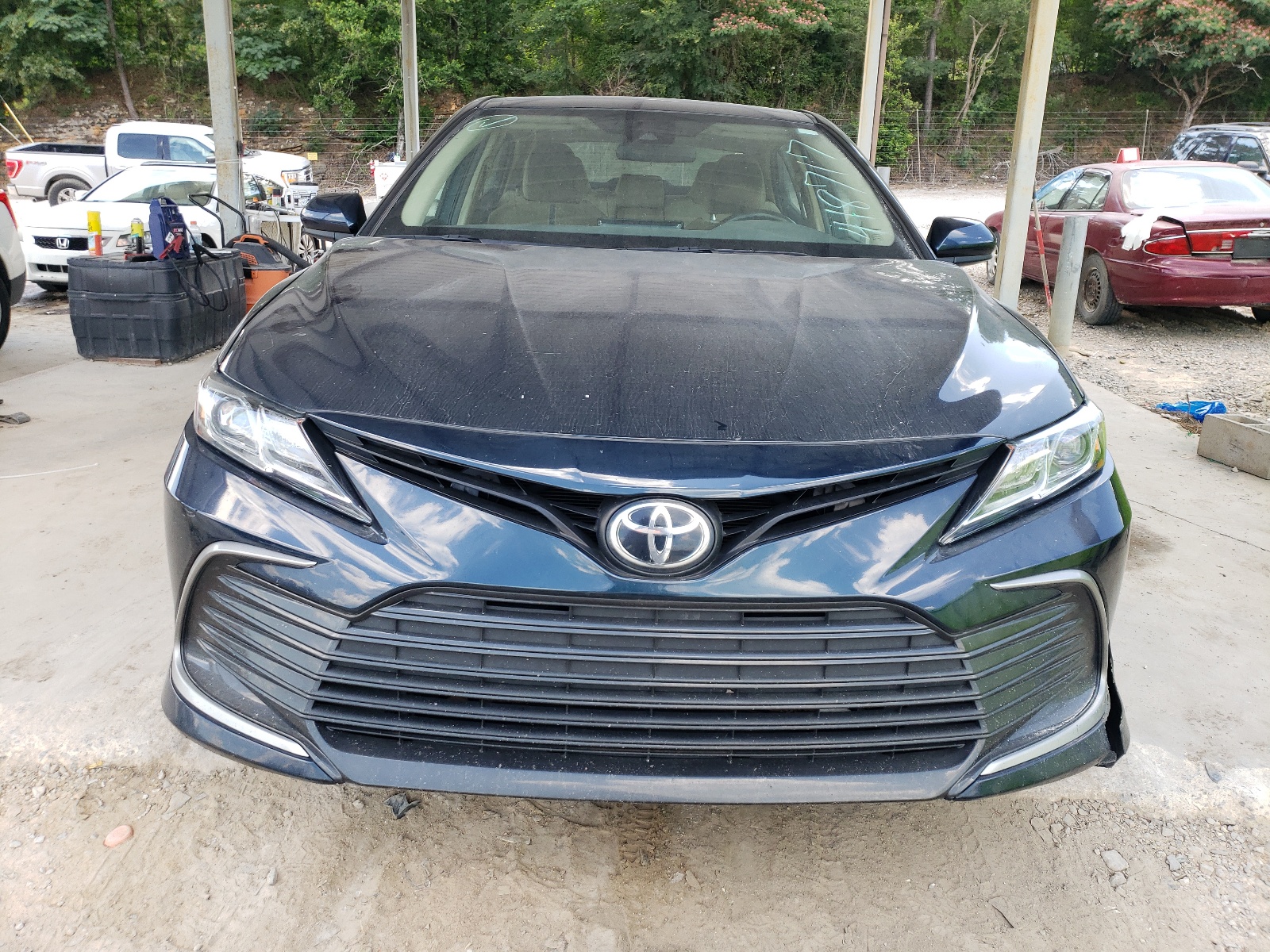 2021 Toyota Camry Le vin: 4T1C11AK4MU418717