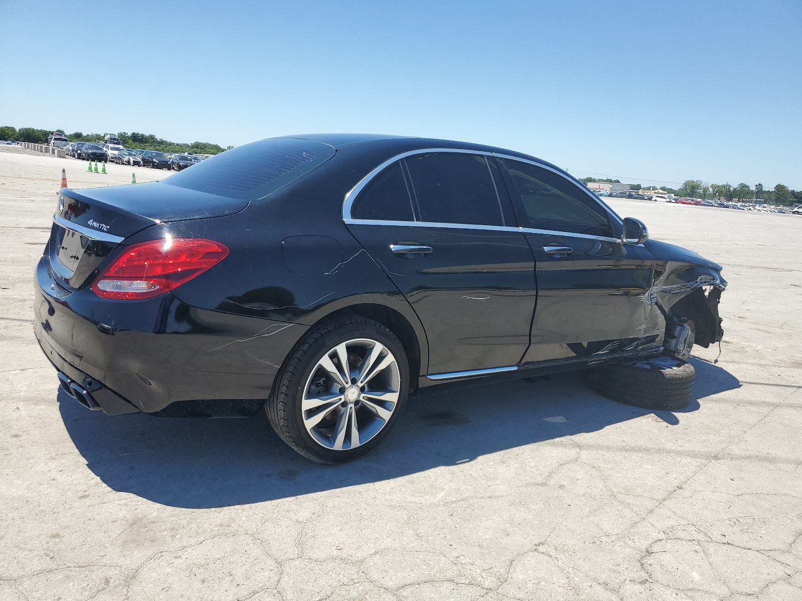 2018 Mercedes-Benz C 300 4Matic vin: WDDWF4KB7JR343664