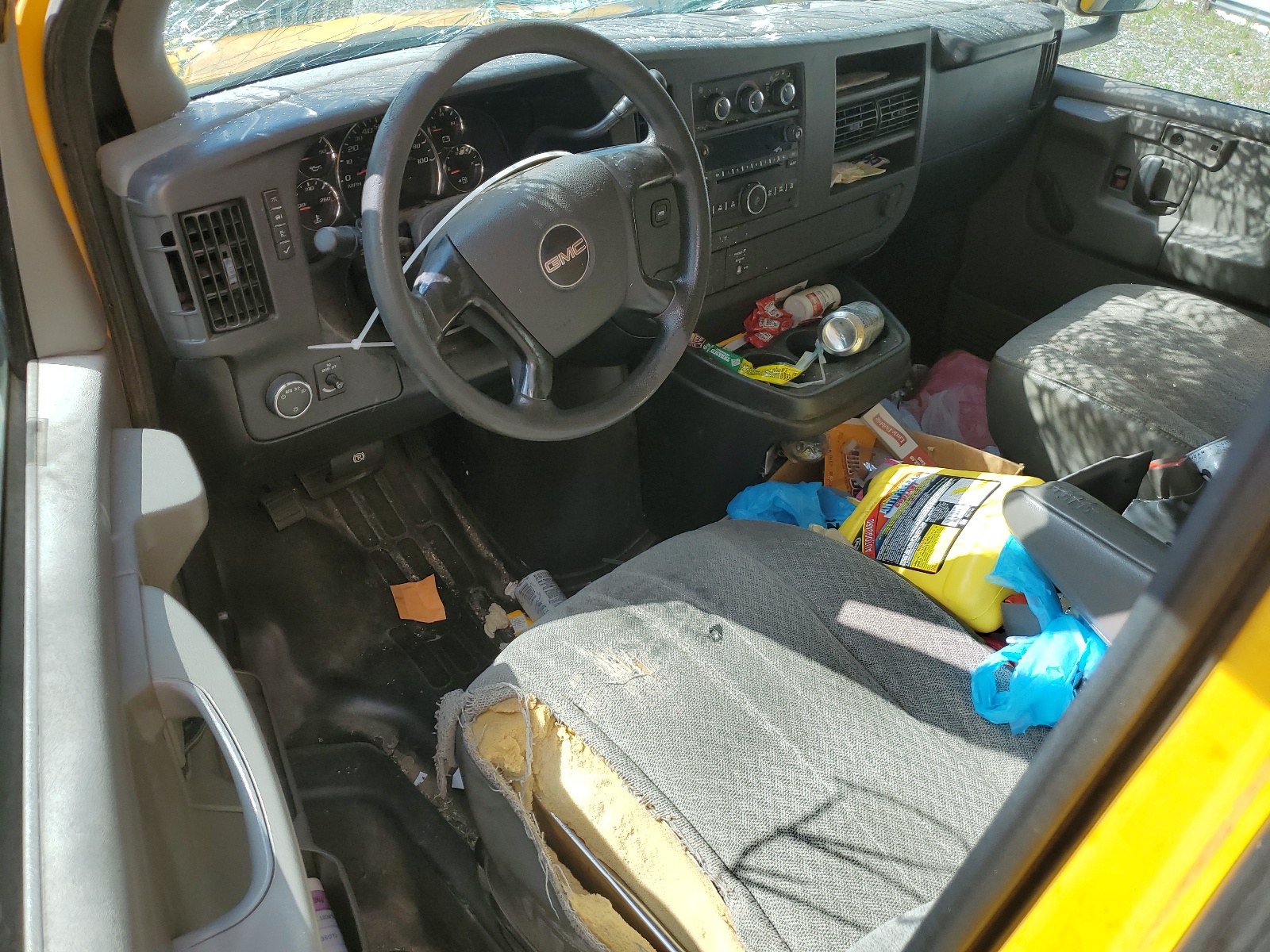 1GDJG31K981904156 2008 GMC Savana Cutaway G3500