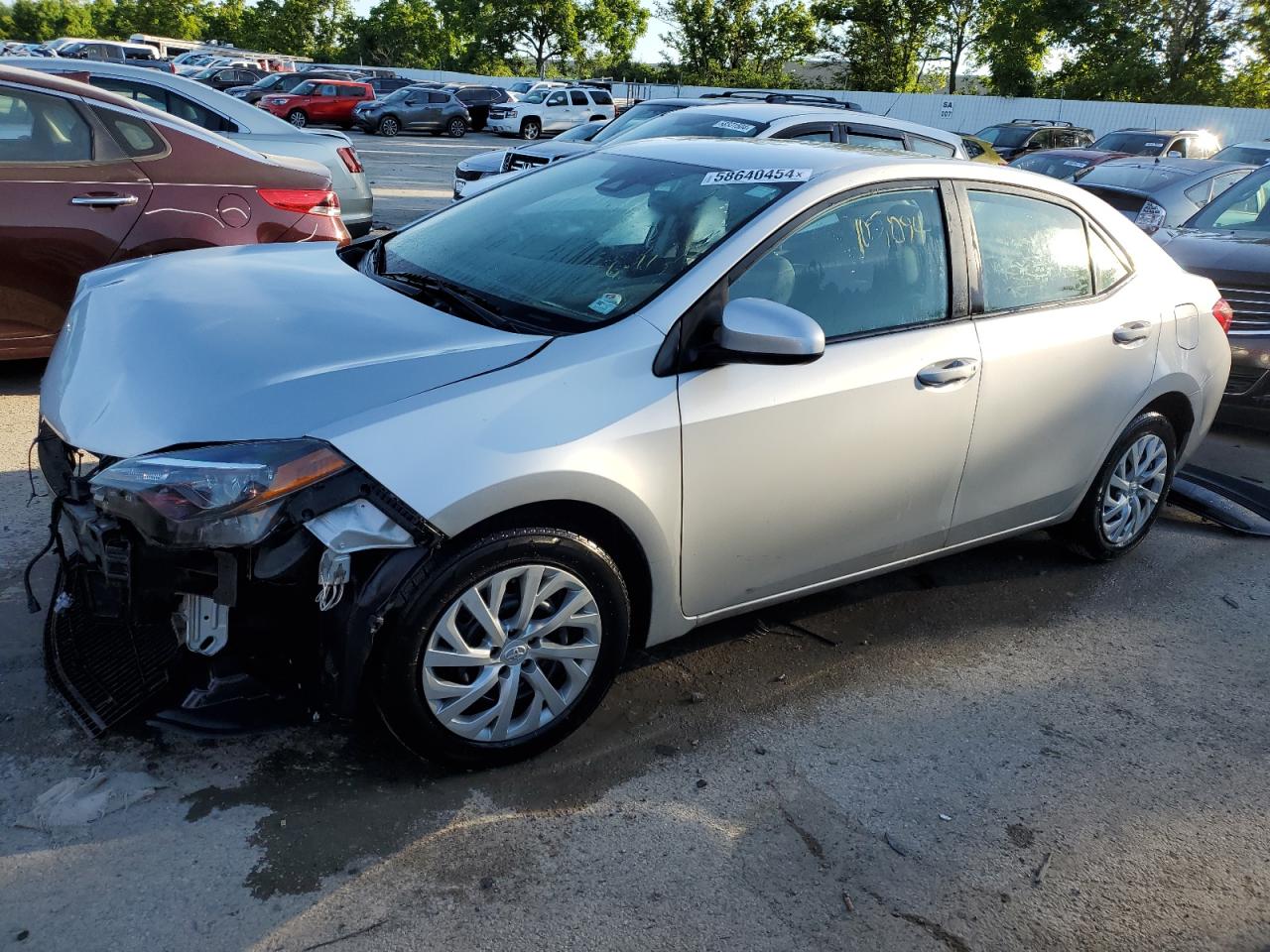 5YFBURHE6KP886545 2019 TOYOTA COROLLA - Image 1