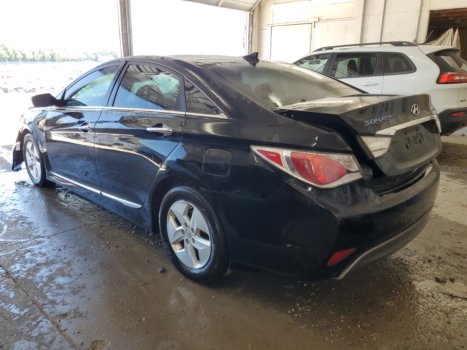 2012 Hyundai Sonata Hybrid vin: KMHEC4A46CA057402