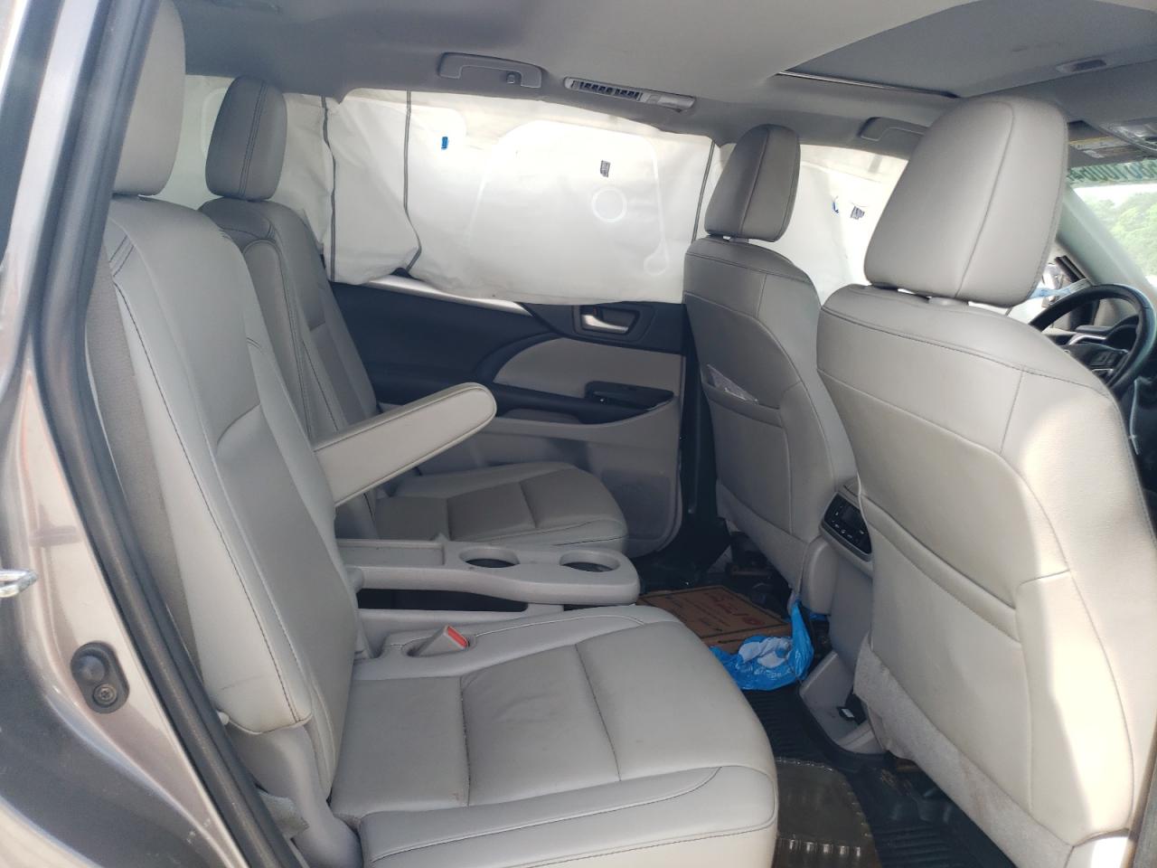 2019 Toyota Highlander Se VIN: 5TDJZRFH9KS564578 Lot: 58610064