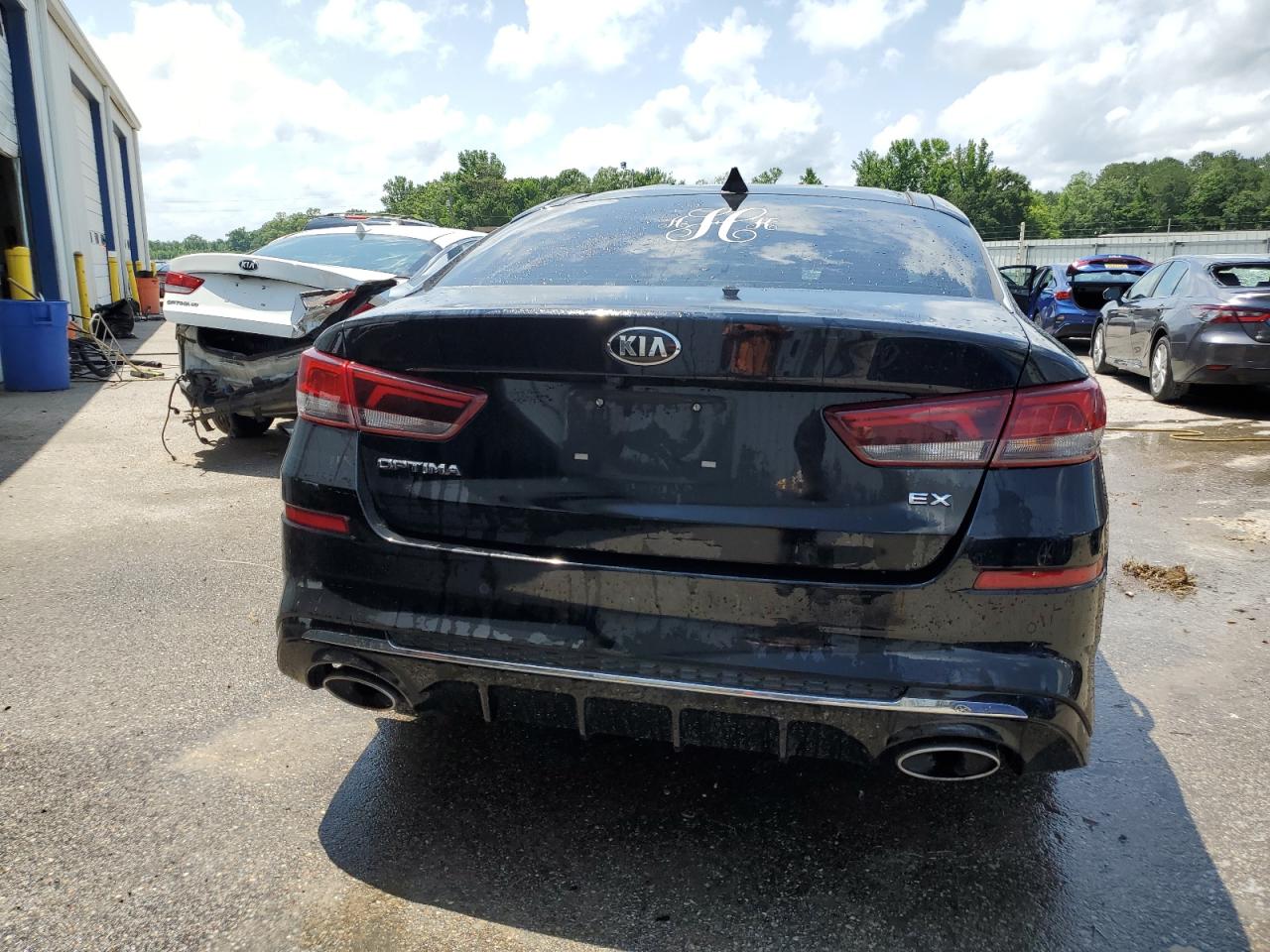 2019 Kia Optima Ex VIN: 5XXGU4L11KG320203 Lot: 57244814