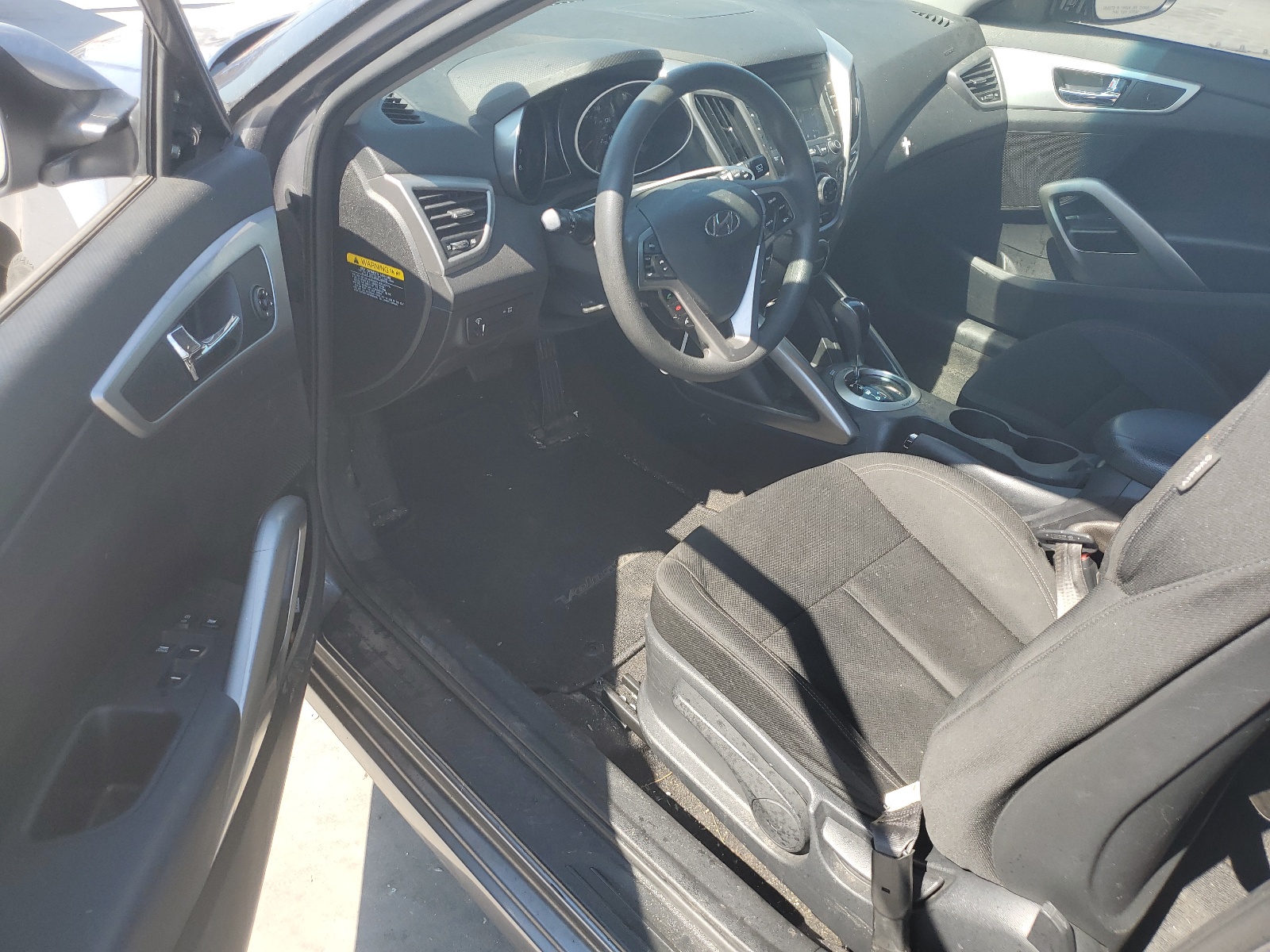 KMHTC6AD0GU252953 2016 Hyundai Veloster