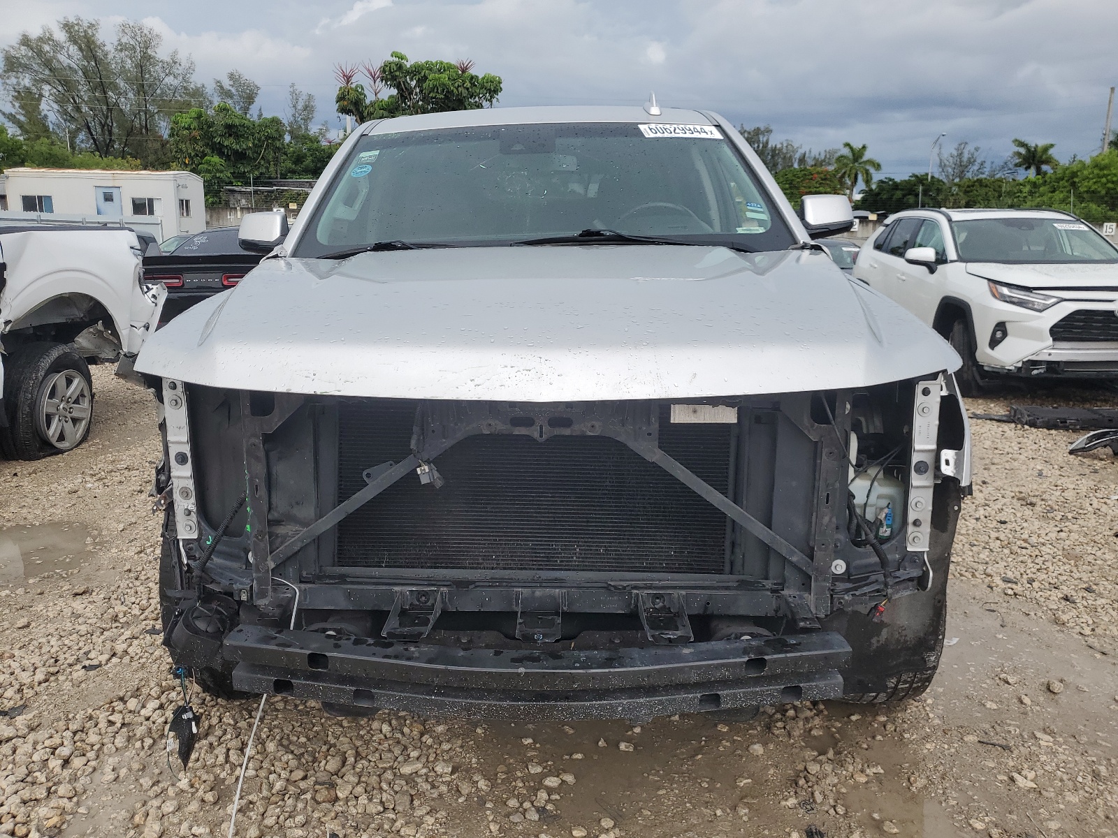 2018 Chevrolet Suburban C1500 Lt vin: 1GNSCHKC4JR370037