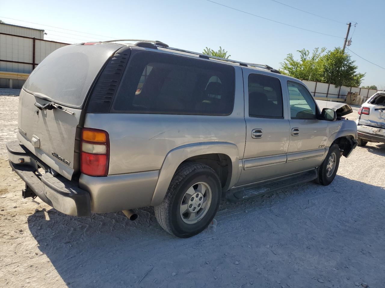 2000 Chevrolet Suburban - Image 3