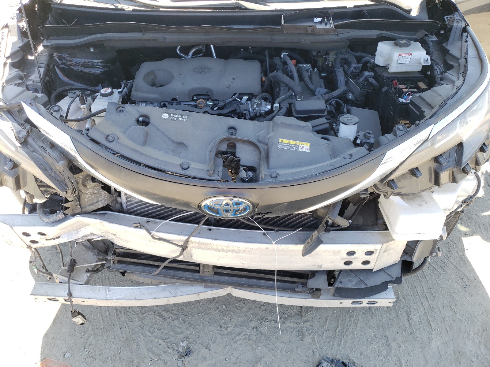 5TDYRKEC6NS103323 2022 Toyota Sienna Xle