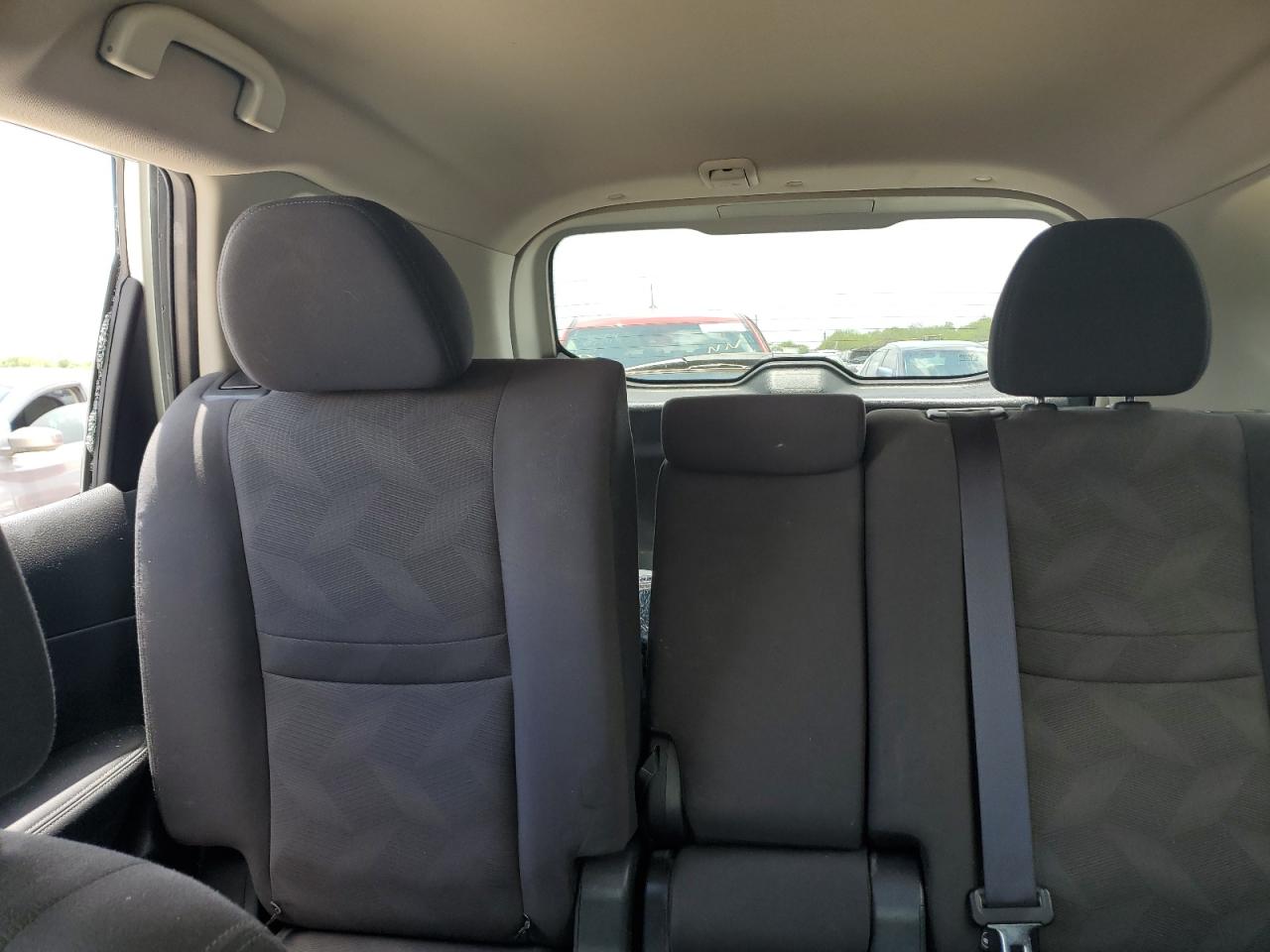 2016 Nissan Rogue S VIN: KNMAT2MTXGP676811 Lot: 60084924