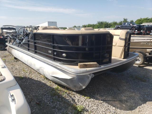 2019 Wildwood Pontoon