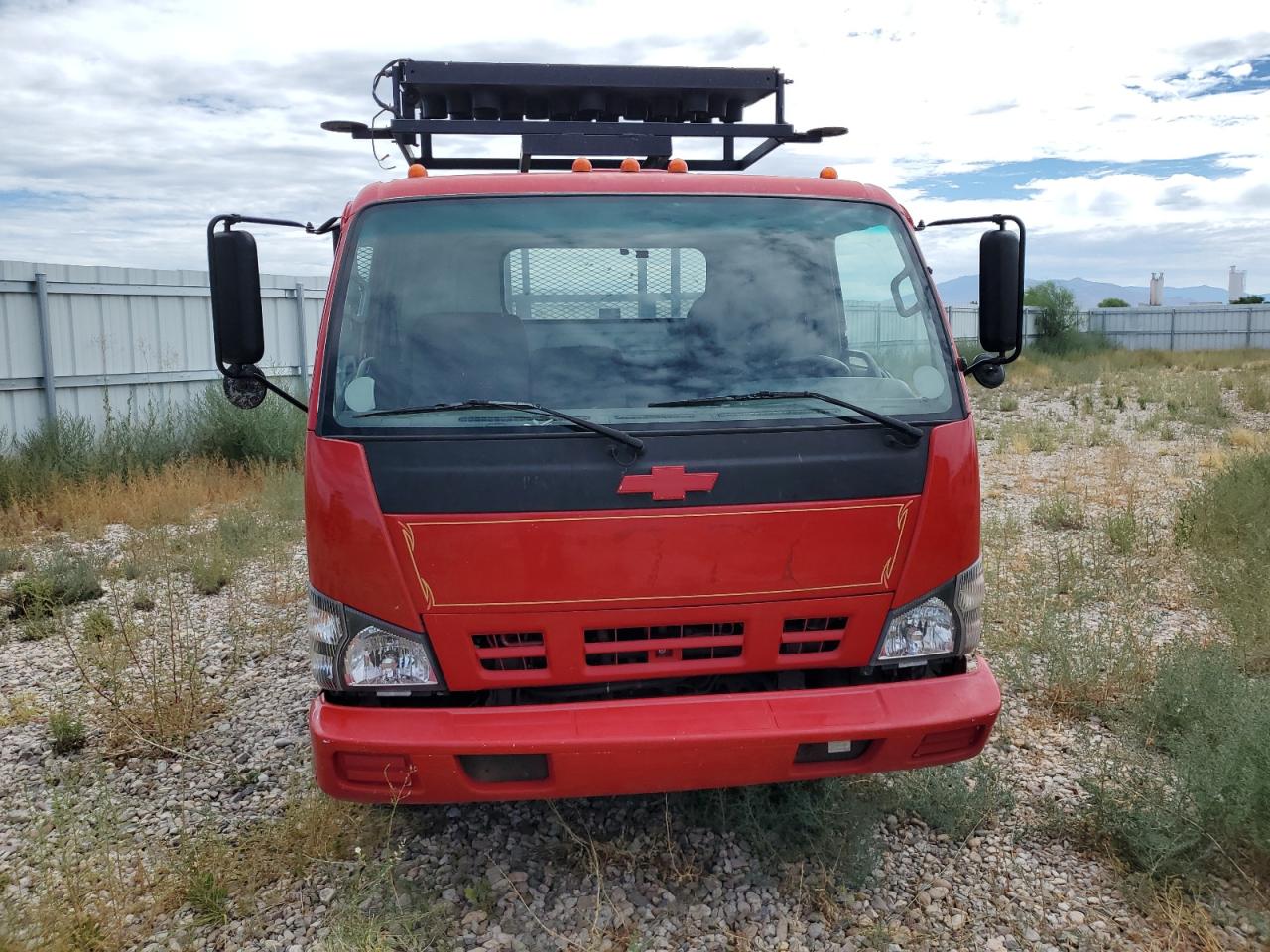 J8BB4B16267023671 2006 Chevrolet Tilt Master W35042