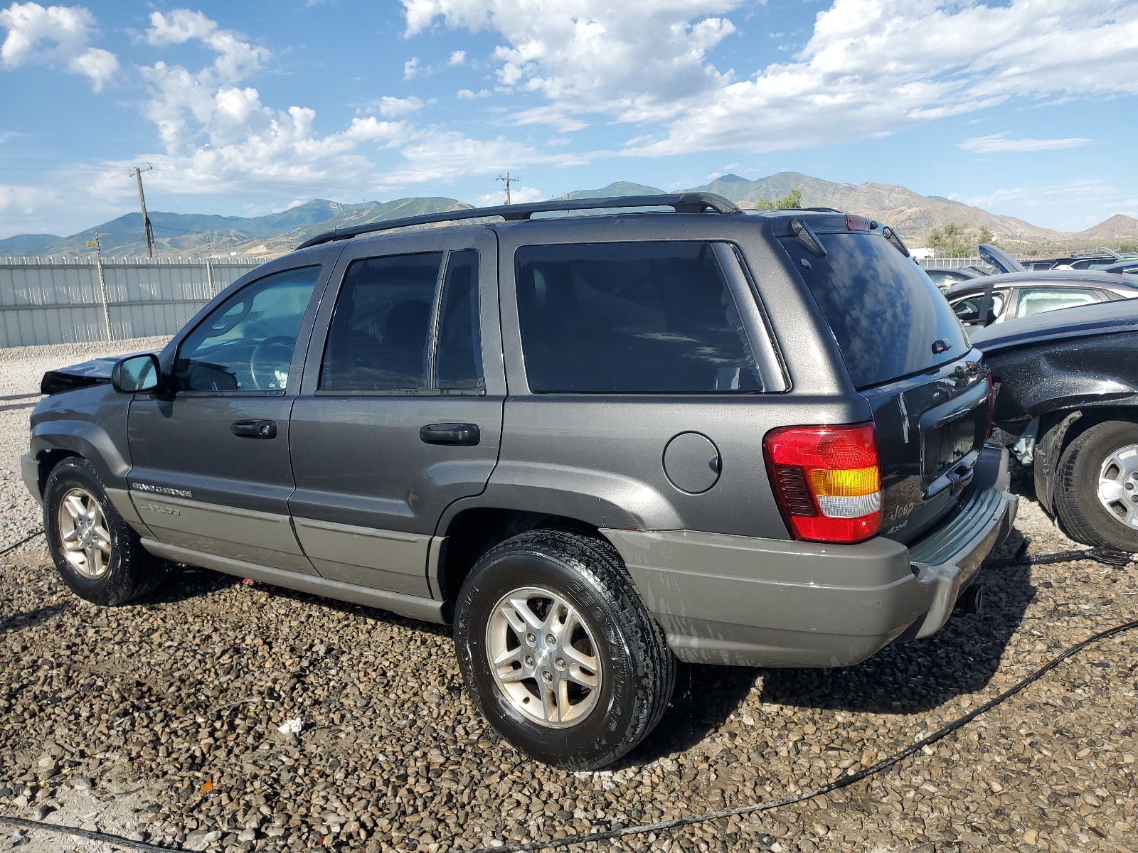 1J4GW48S32C304672 2002 Jeep Grand Cherokee Laredo