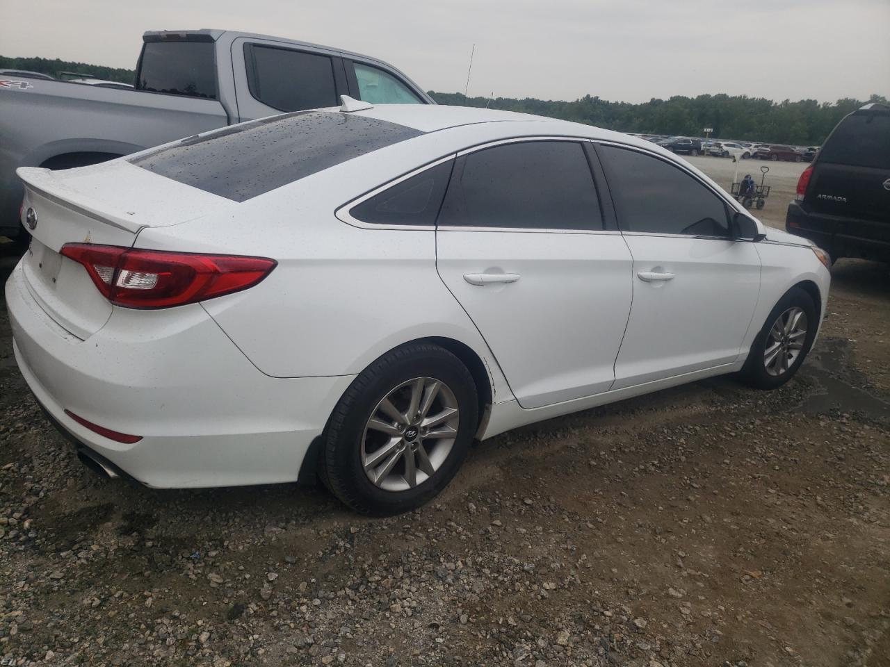 2017 Hyundai Sonata - Image 3