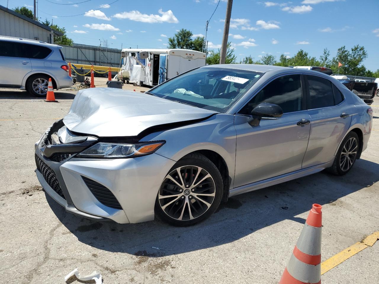 4T1B11HK8KU735219 2019 TOYOTA CAMRY - Image 1