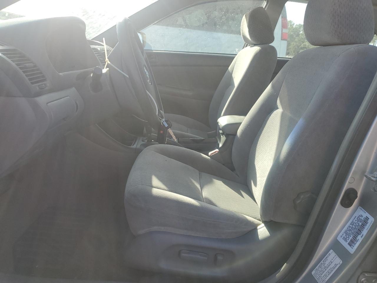 2003 Toyota Camry Le VIN: 4T1BE32K43U705760 Lot: 59832974