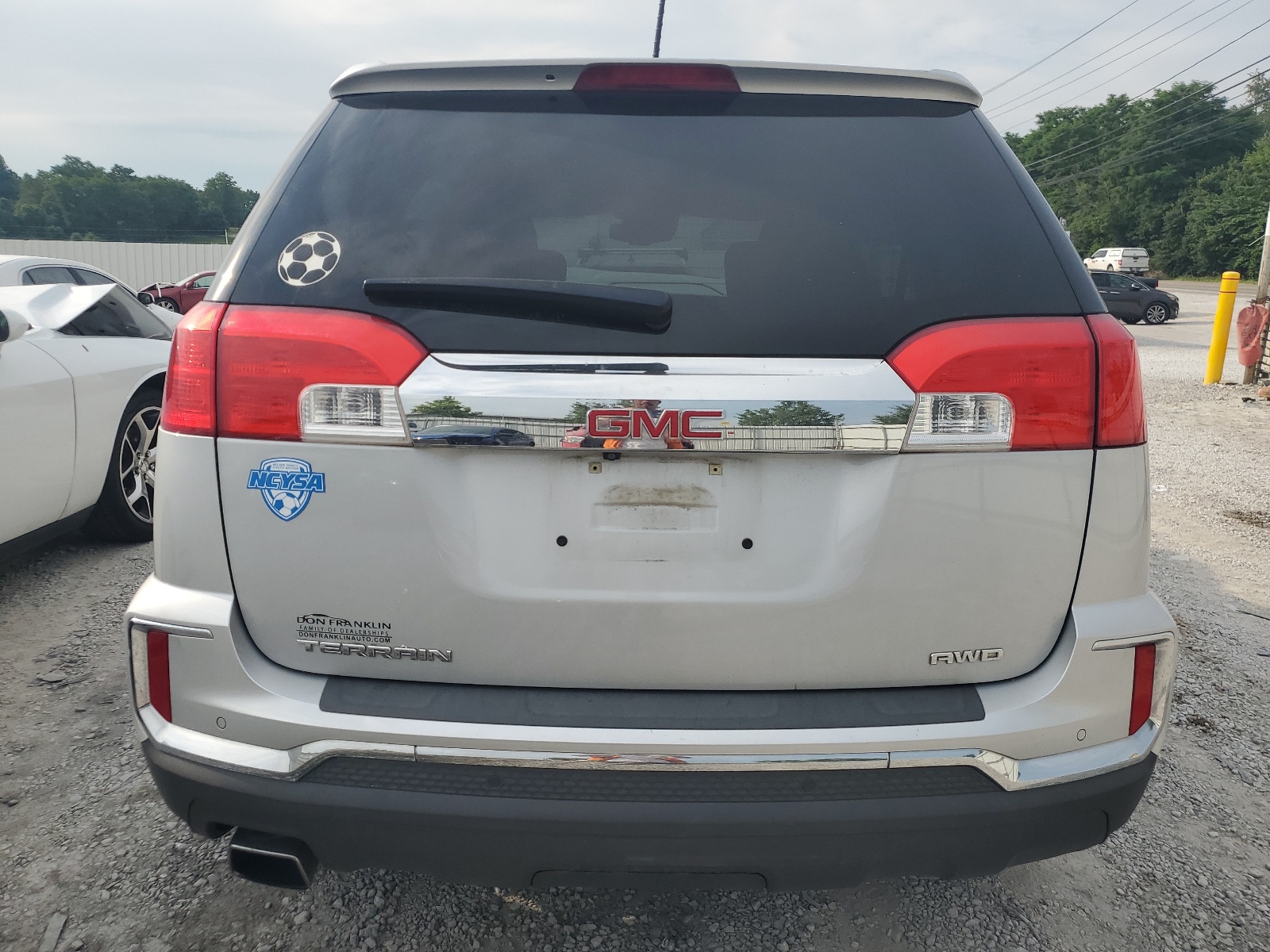 2GKFLTEK6H6323053 2017 GMC Terrain Sle