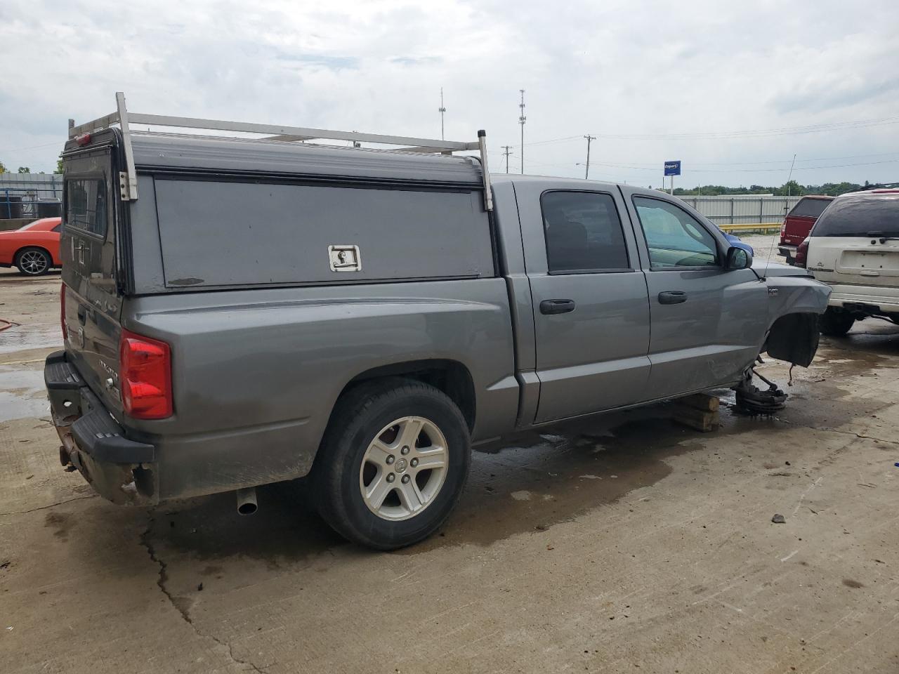 2010 Dodge Dakota - Image 3