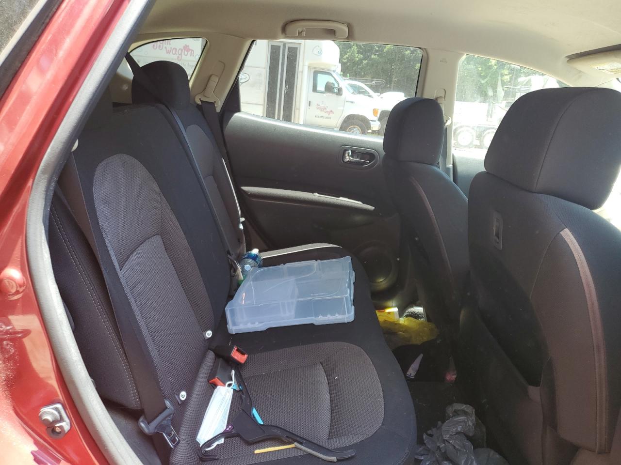 2010 Nissan Rogue S VIN: JN8AS5MT1AW008353 Lot: 60325444