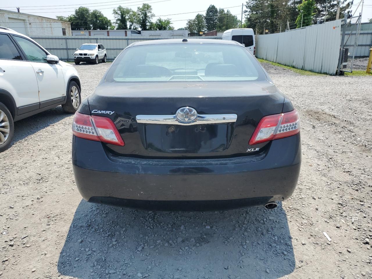 4T1BF3EK4BU704339 2011 Toyota Camry Base