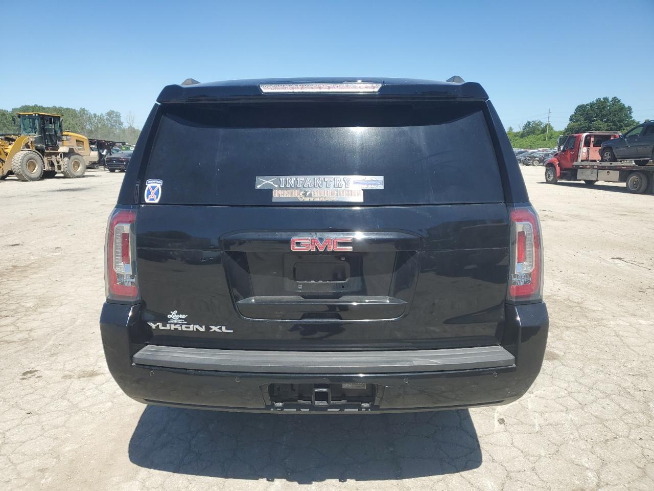 1GKS2GKC5KR231756 2019 GMC Yukon Xl K1500 Slt