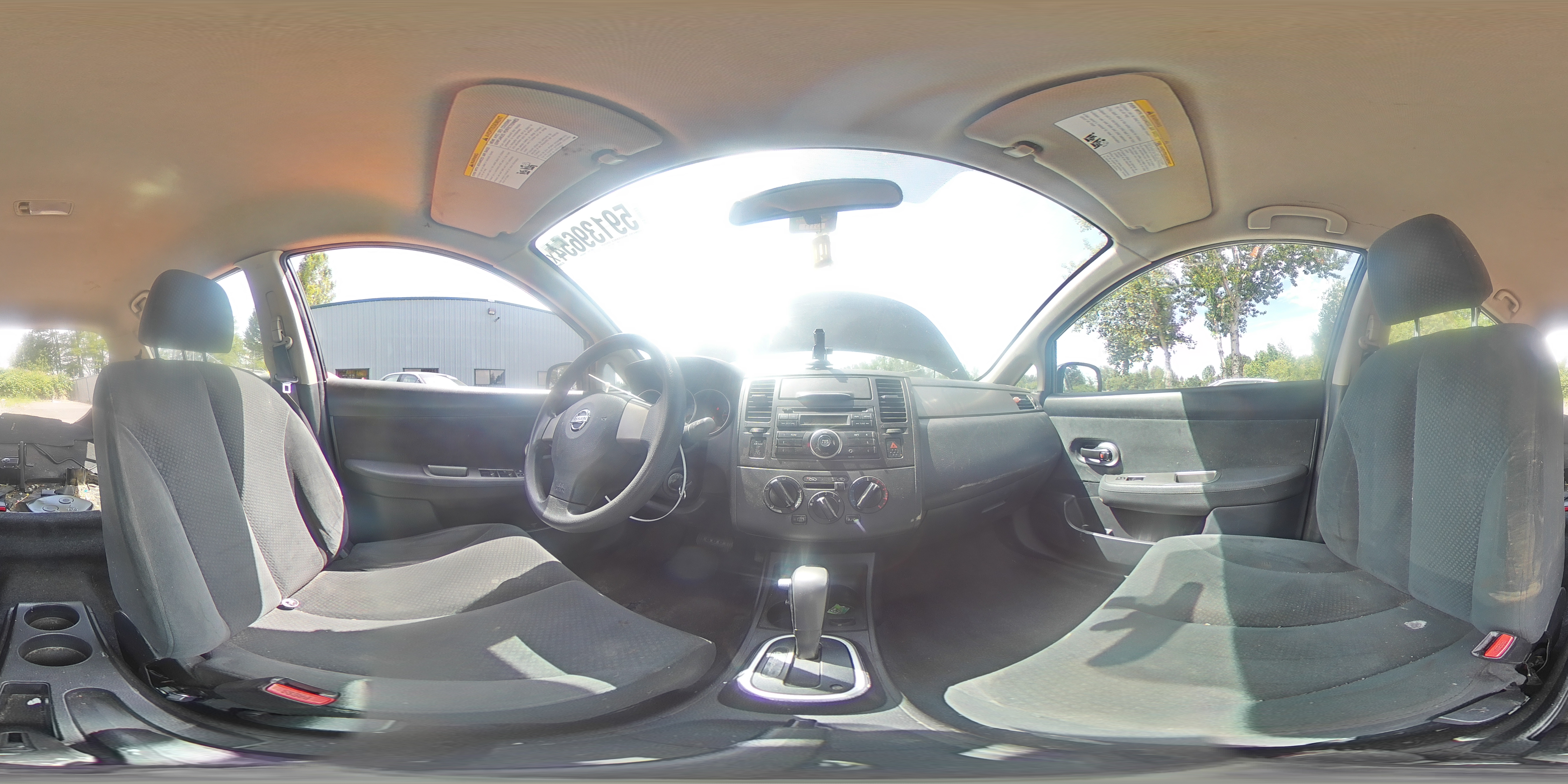 2012 Nissan Versa - Image 12