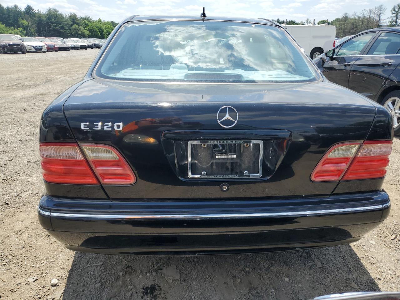 2002 Mercedes-Benz E 320 VIN: WDBJF65J62B407334 Lot: 58926114