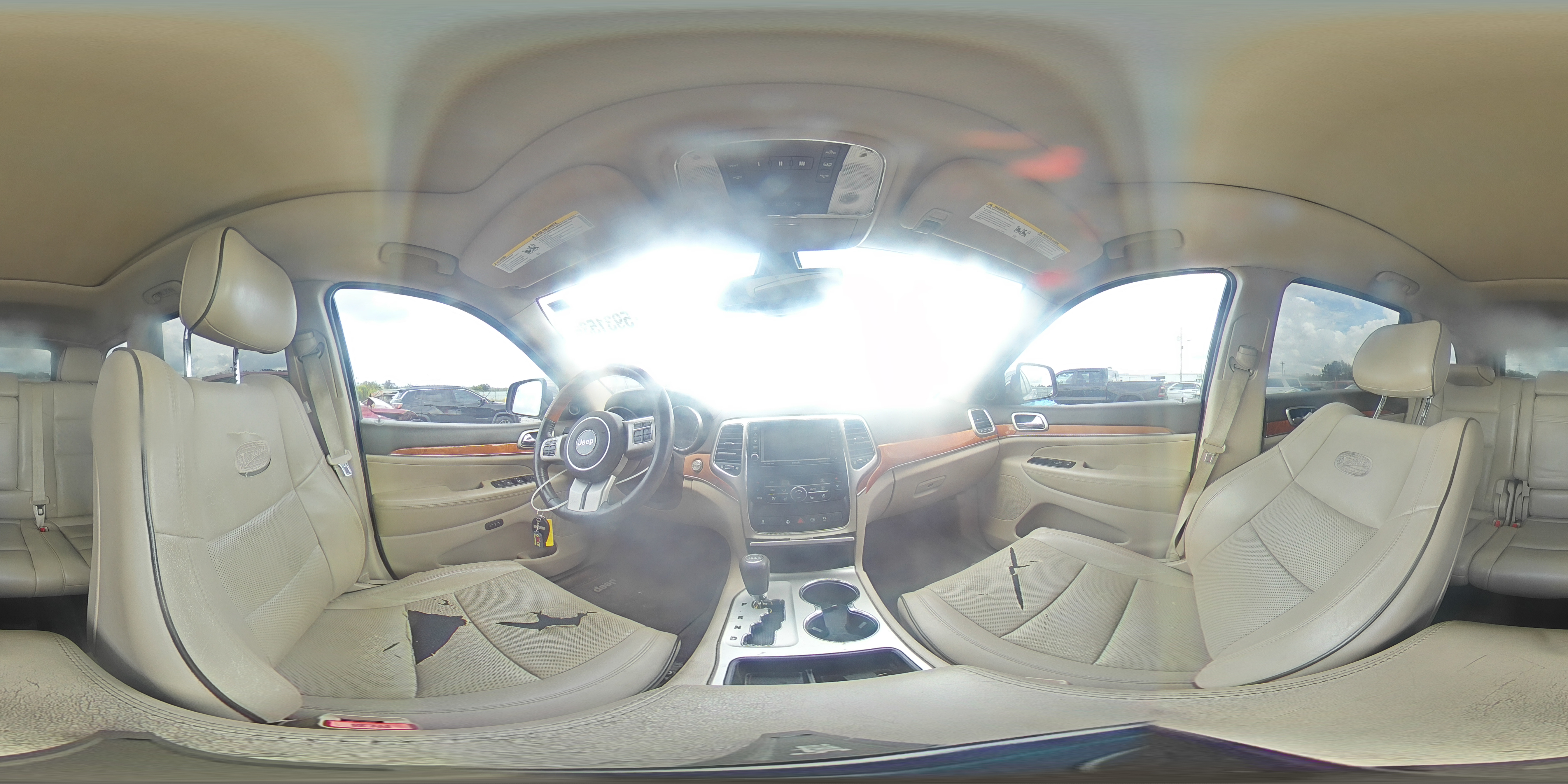 2011 Jeep Grand Cherokee Overland VIN: 1J4RS6GG6BC692235 Lot: 59315364