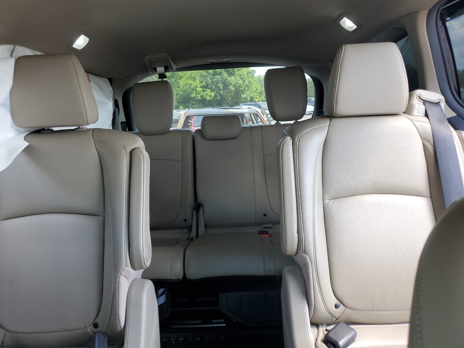 2019 Honda Odyssey Exl vin: 5FNRL6H79KB015877