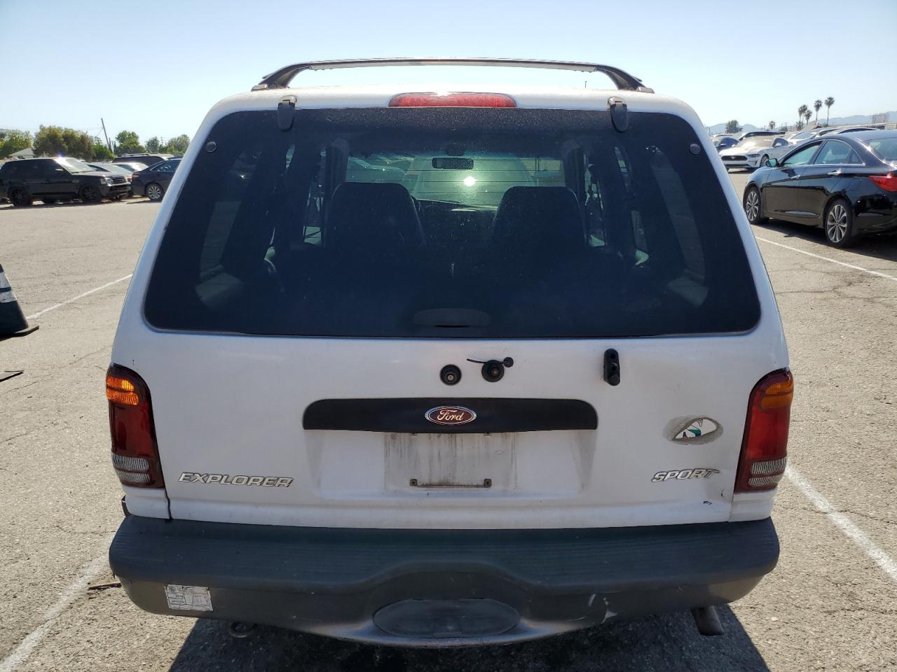 1998 Ford Explorer VIN: 1FMYU22E5WUB20515 Lot: 60518994