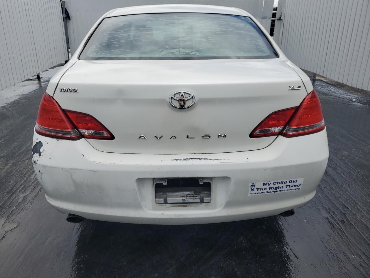 2005 Toyota Avalon Xl VIN: 4T1BK36BX5U006929 Lot: 60729464