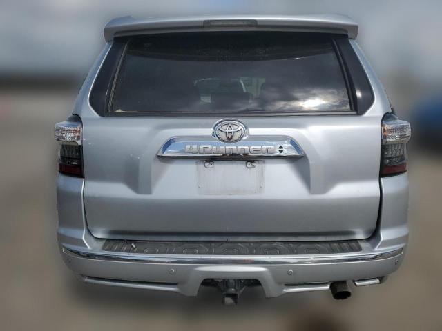  TOYOTA 4RUNNER 2018 Серебристый