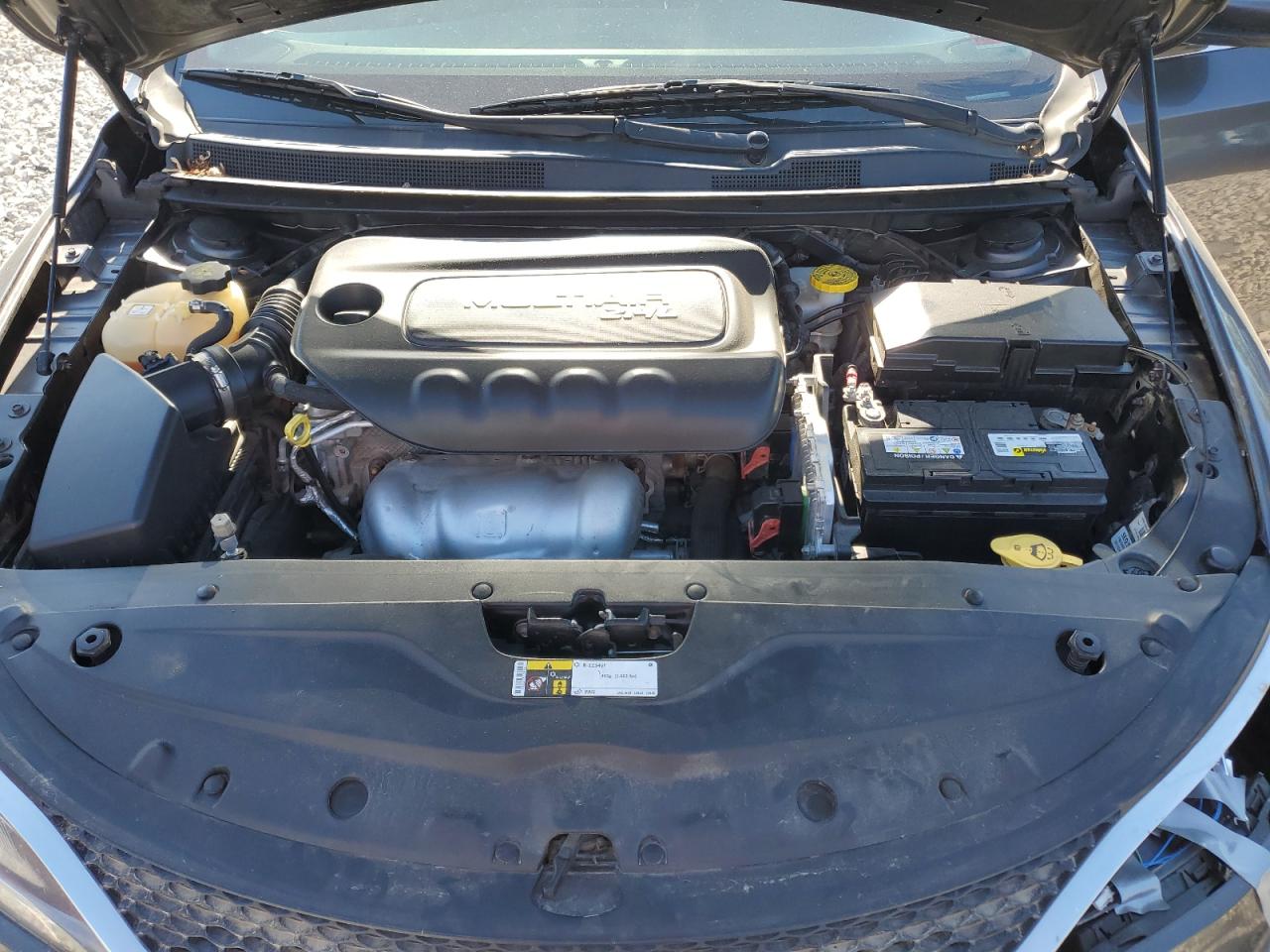 2015 Chrysler 200 Limited VIN: 1C3CCCAB1FN692503 Lot: 58301424