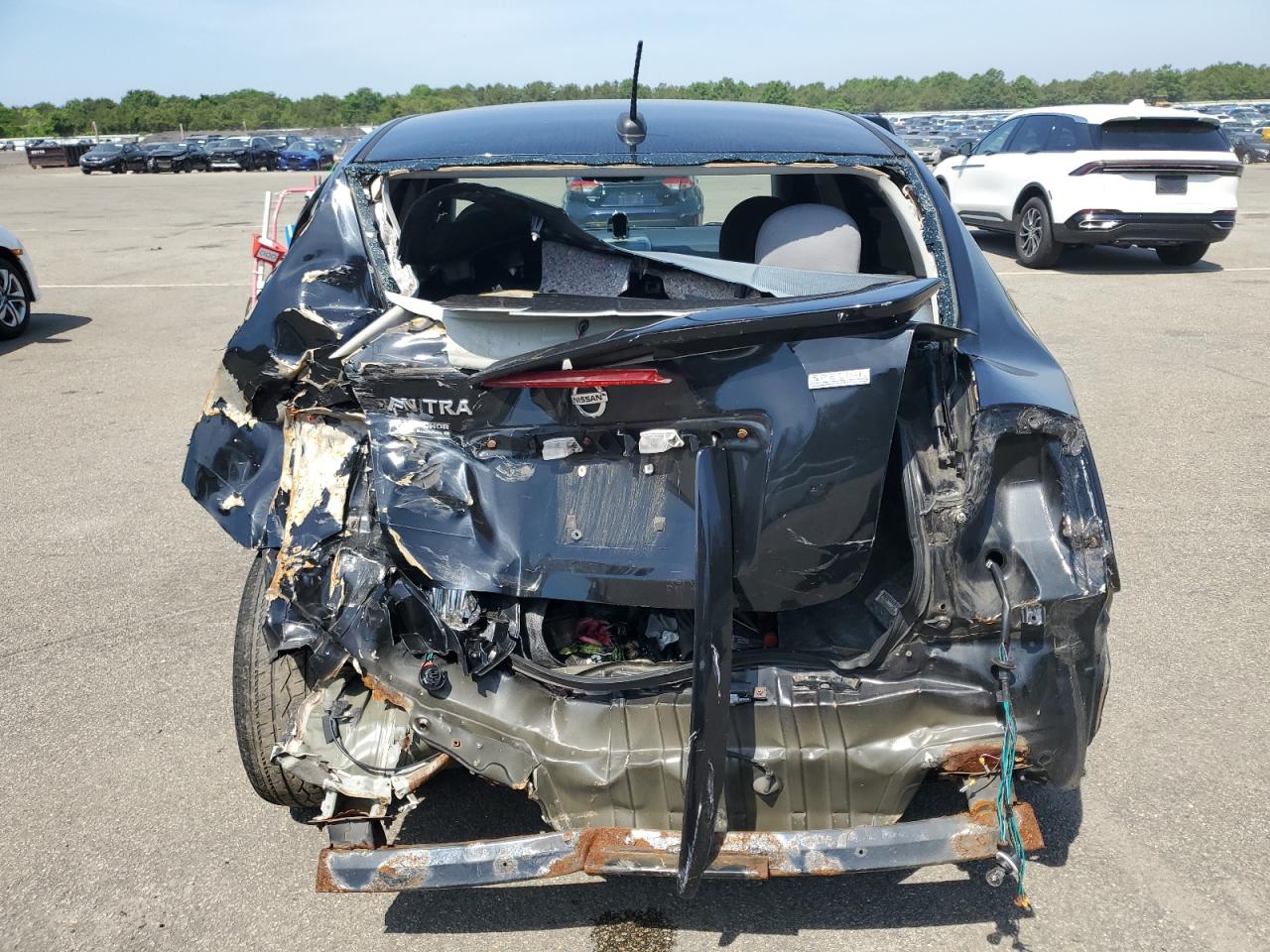 2011 Nissan Sentra 2.0 VIN: 3N1AB6AP5BL729858 Lot: 58335614