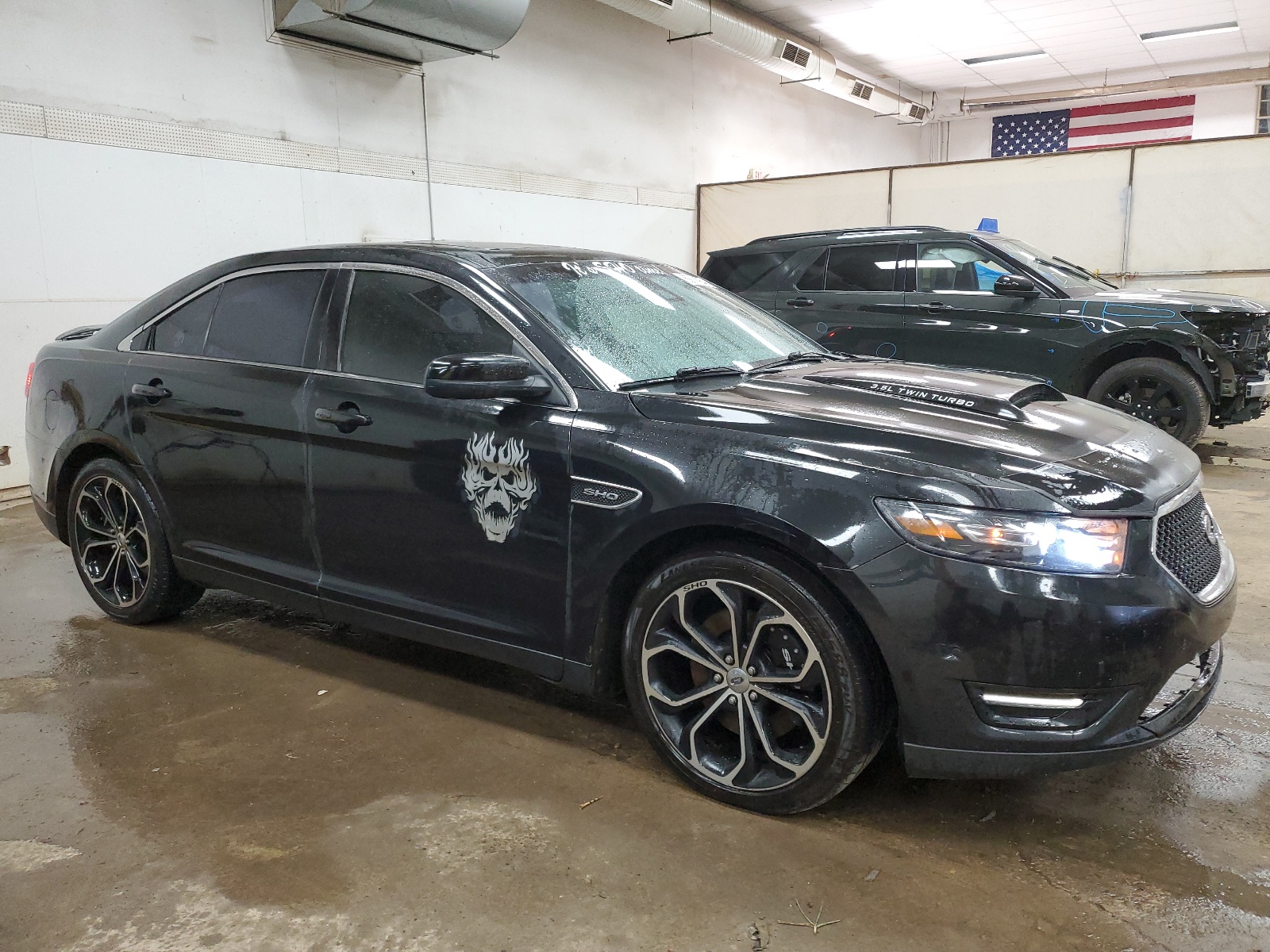1FAHP2KT3DG107600 2013 Ford Taurus Sho
